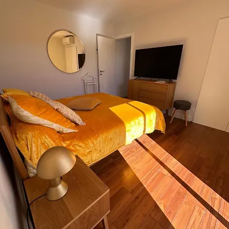 Elemiah * Saint Tropez